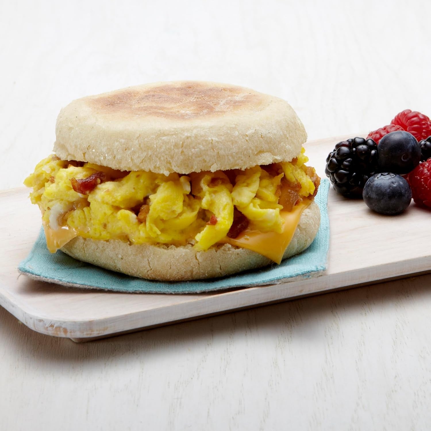 Dried Whole Egg Powder Can - Pasteurized Eggs for Kitchen Use, Baking Meals & Daily Use - Emergency Food Storage - Long Shelf Life Powdered Eggs - 85 Servings